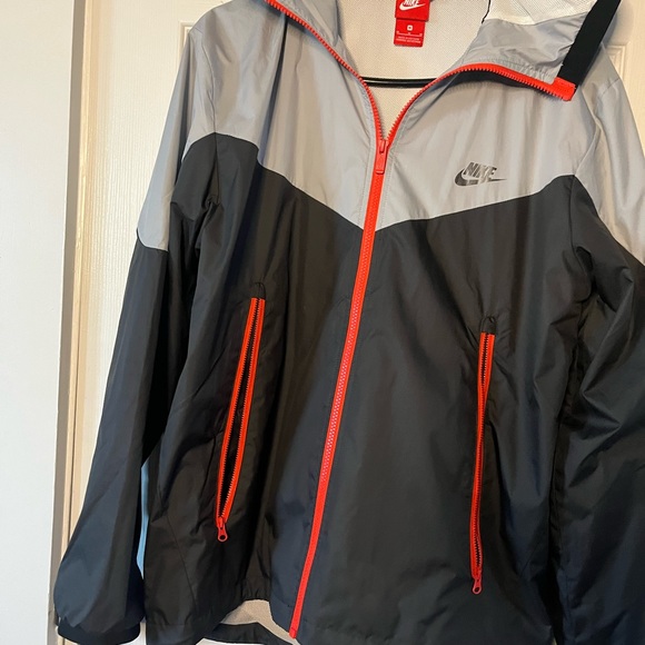SZ M NIKE hooded zip up tricolor jacket. Black, red and grey. Lightweight - Picture 3 of 9